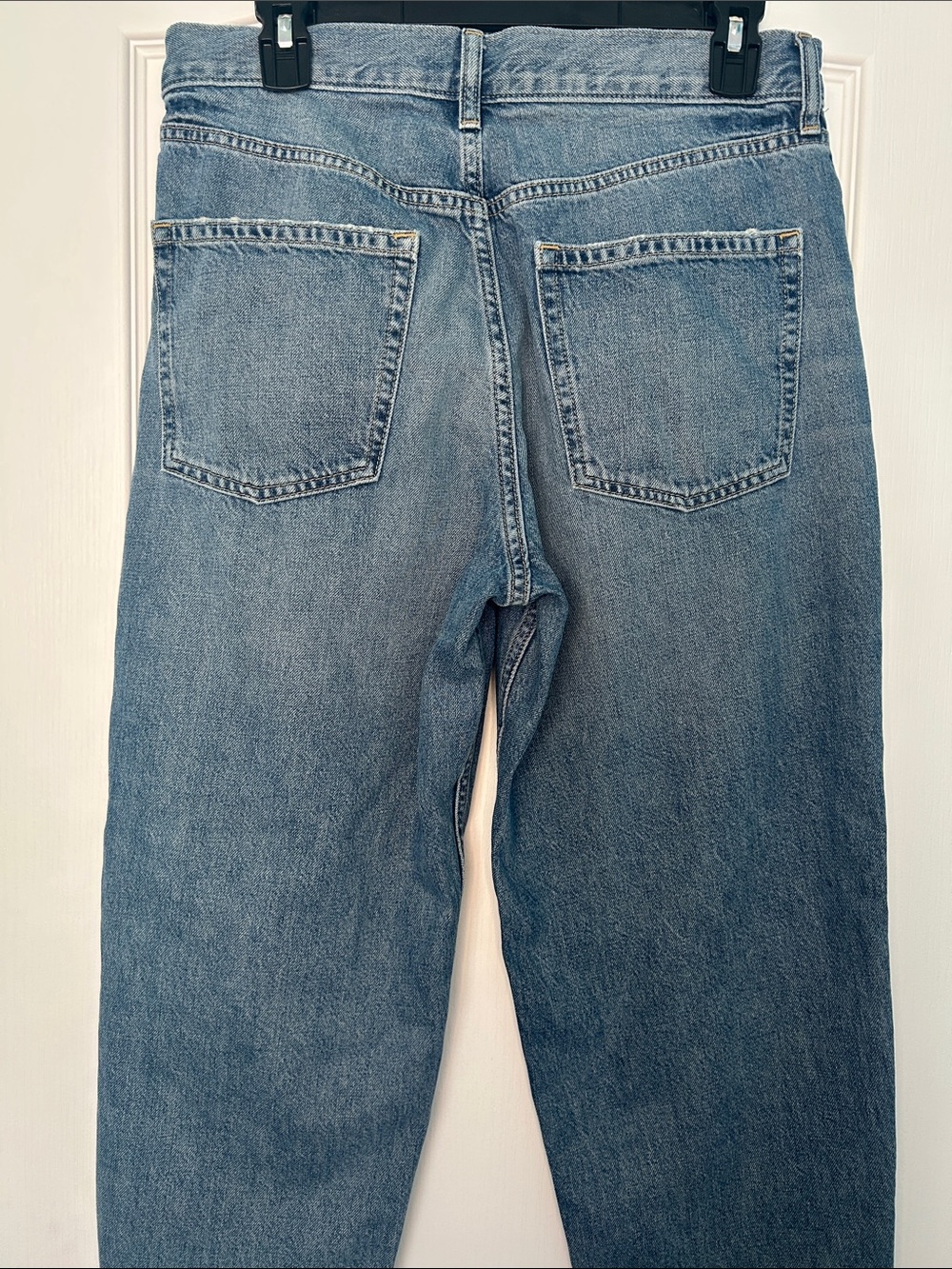 GAP Jeans Cropped Distressed High Rise Barrel Jeans Women’s Size 8 Blue Denim - Picture 7 of 12